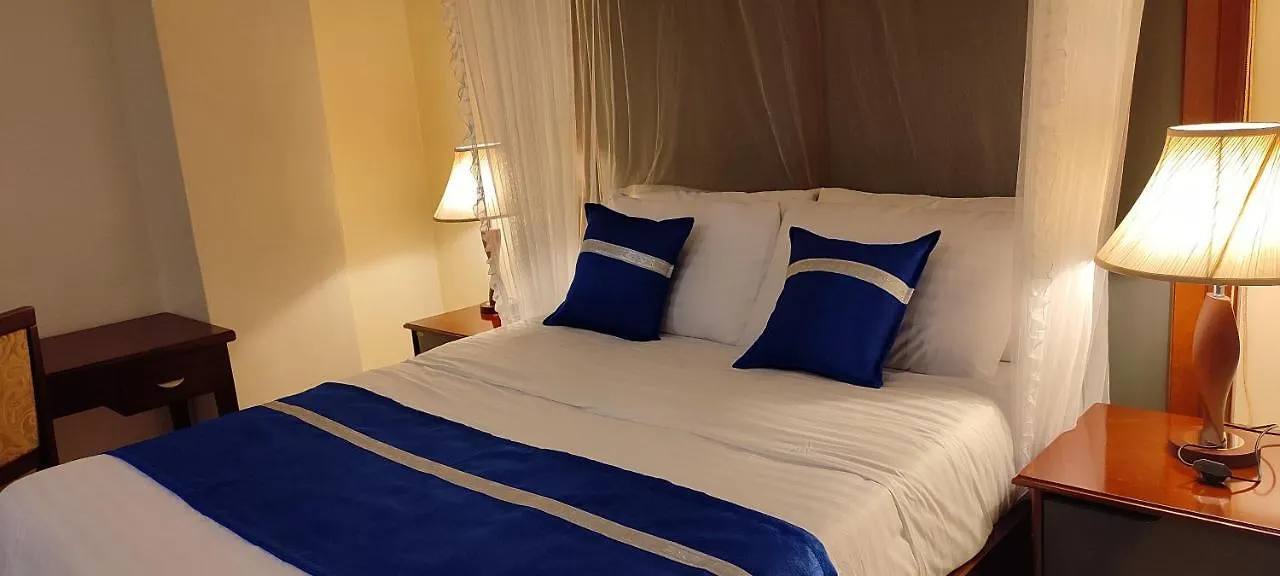Koki Hotel カンパラ 4*,